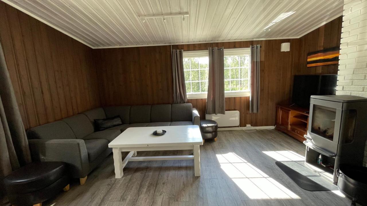Stor Hytte I Olderfjord Villa Russenes ภายนอก รูปภาพ